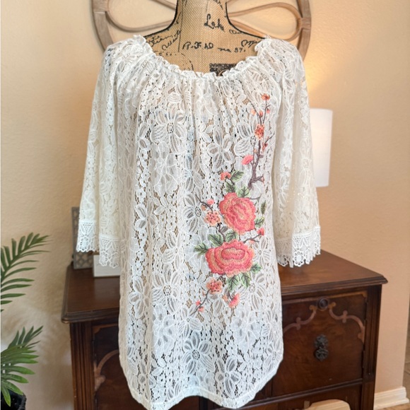 Lauren Michelle Crotched Lace & Embroidery Embellished Blouse Oversized - Picture 13 of 13